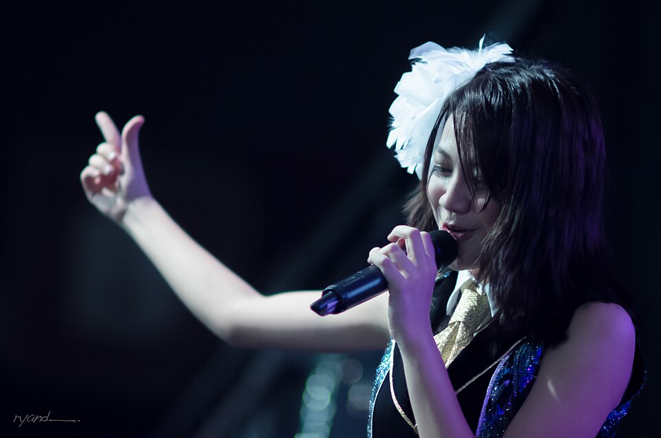 Shania Junianatha