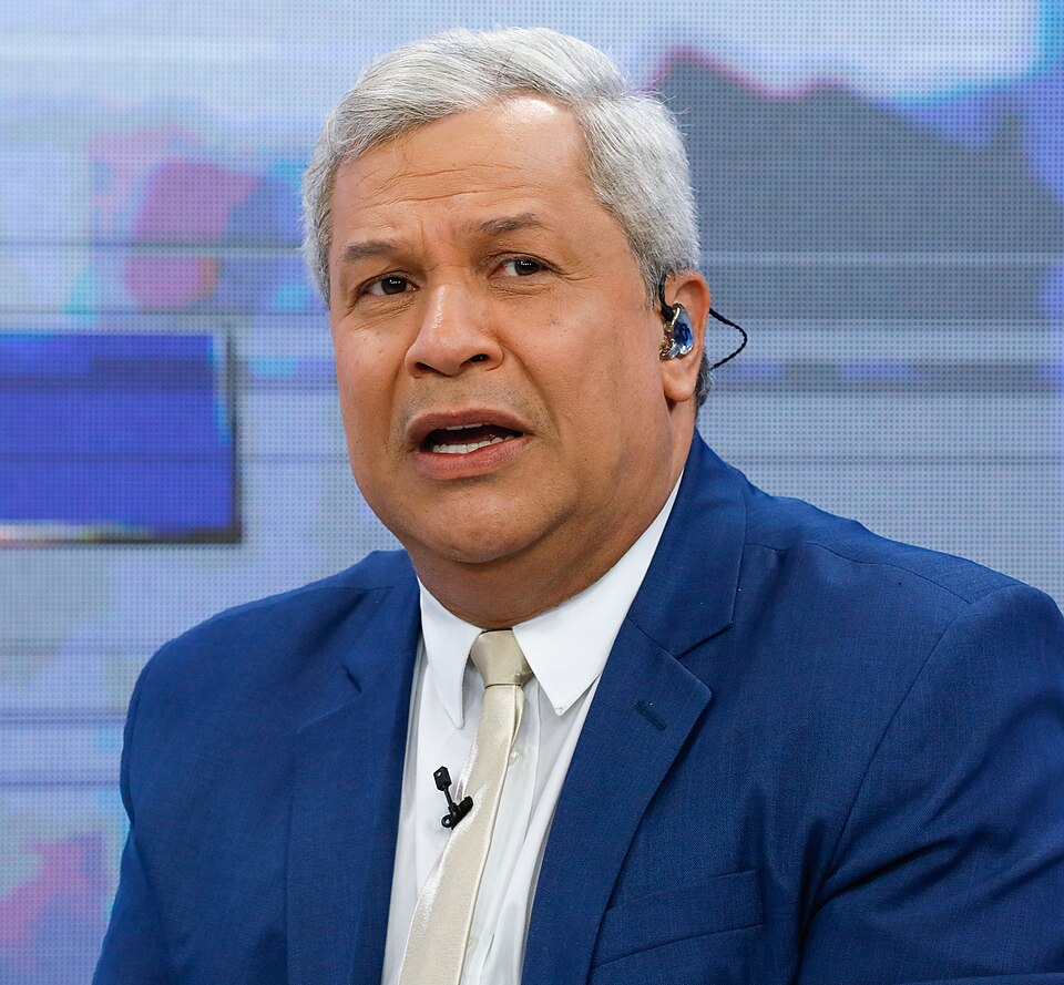 Sikêra Júnior