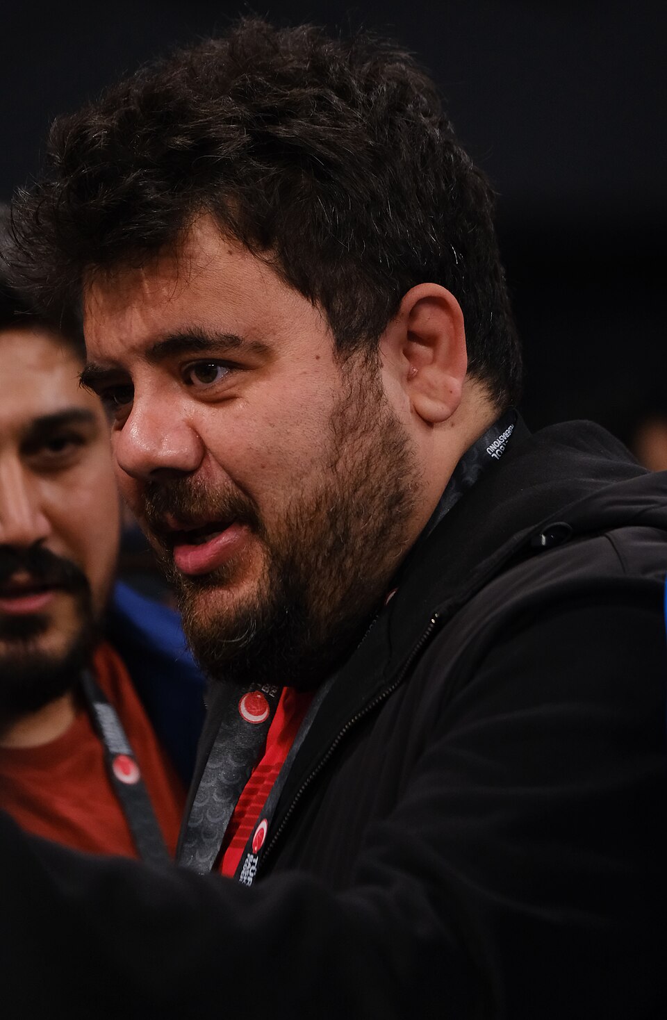 Eser Yenenler