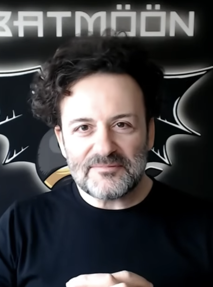 Erdil Yaşaroğlu