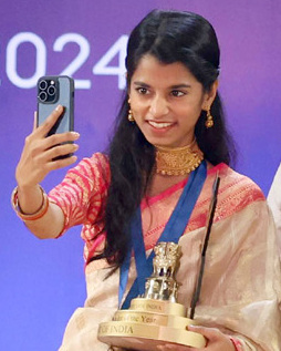 Maithili Thakur